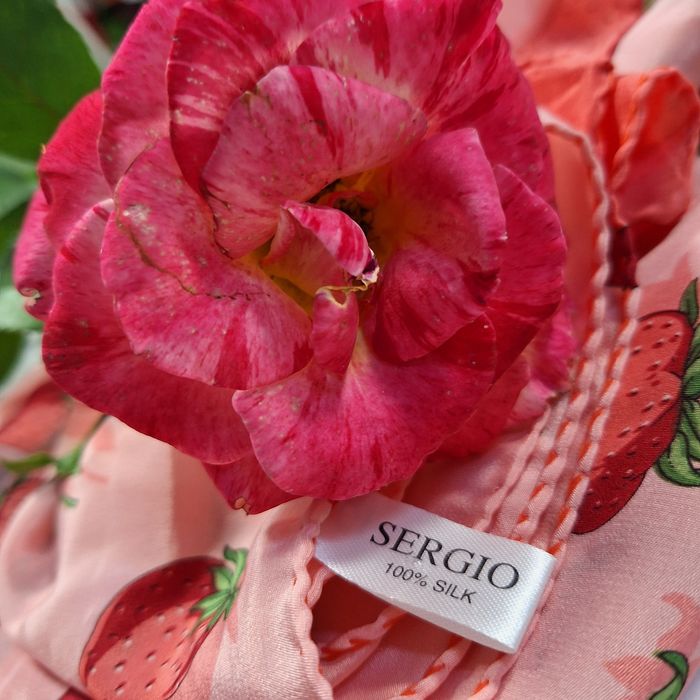 Esarfa matase Sergio! Capsunele!