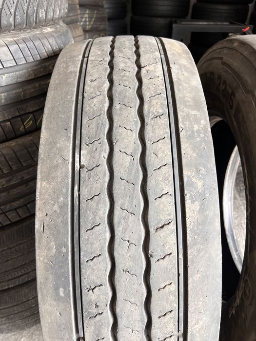 2 anvelope camion directie 315/70/22.5 , Continental , 9 mm!