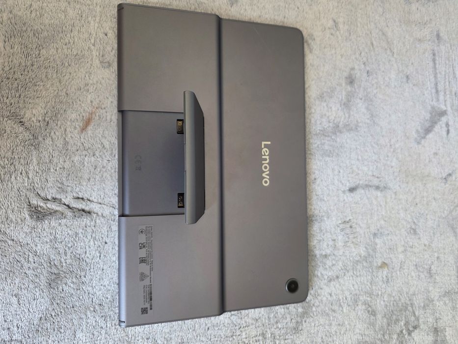 Tableta Lenovo Tab plus