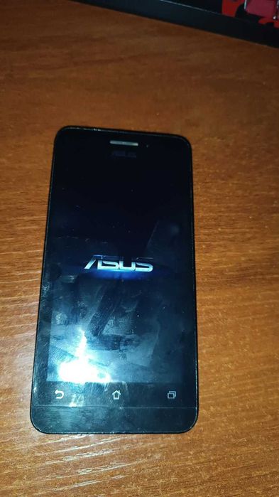 Смартфон asus в хорошем состоянии