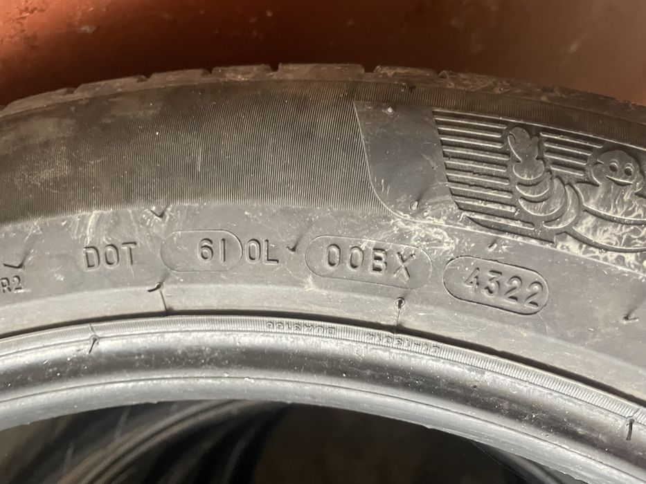 Гуми 285 45 22 2 броя