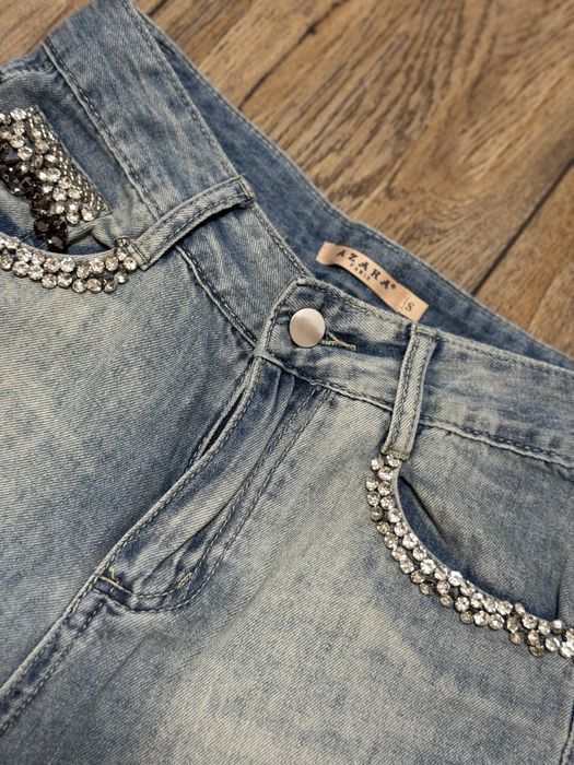 Дълги дънки с камъчета