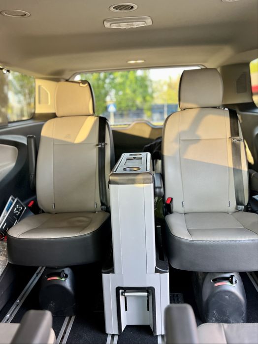 Ford Tourneo Custom Business Class 170 CP Automat | 6 Scaune Individuale | Masa | 2017