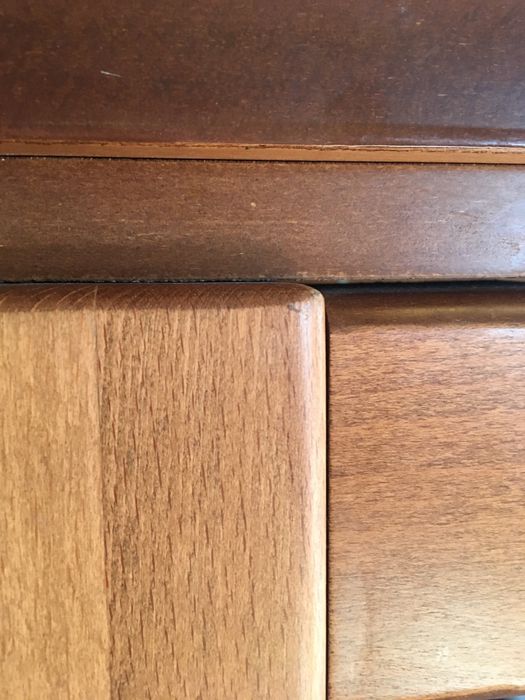 Продавам масив маса от бук/дъб естествено дърво.