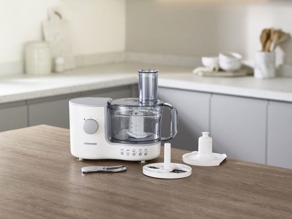 Kenwood кух.робот купа 1,4 л, блендер, емулгатор, рязане, шредер 400W