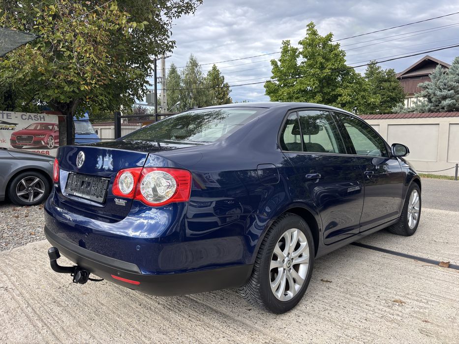 Volkswagen jetta 1.6 MPI 2009 navi 173000km RATE