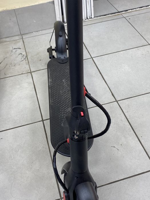 Продаю электронный самокат artway X11