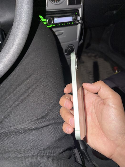 Продам iphone 12