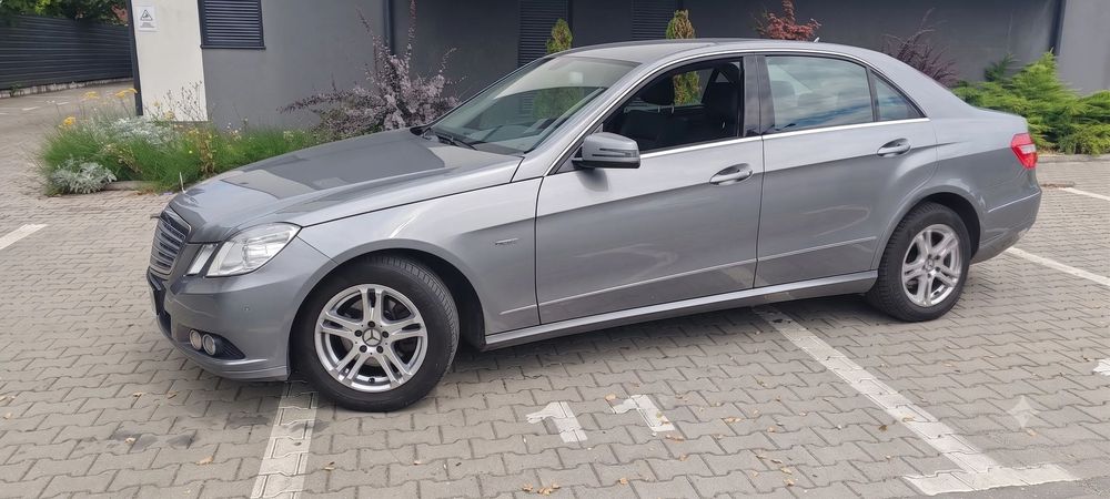 Mercedes-Benz E Mercedes-Benz E220 CDI Elegance W212 170 CP
