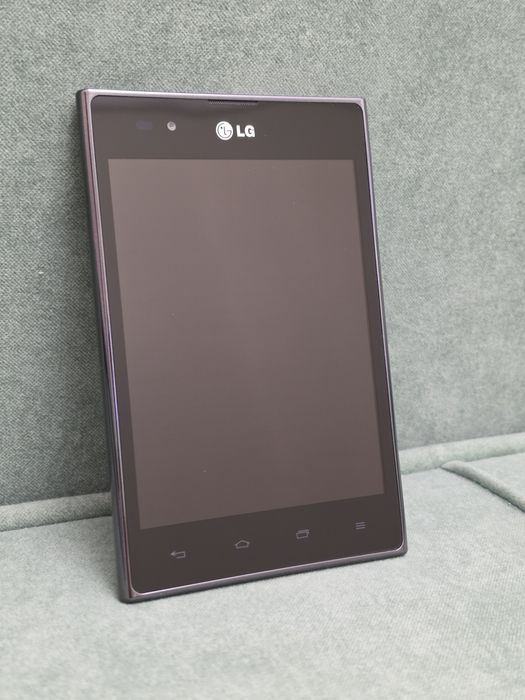 LG Optimus Vu 32гб новый