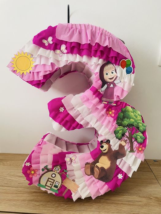 Пинята цифра с герой по избор