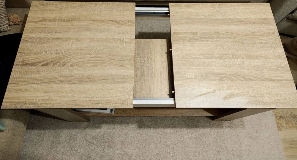 Холна маса  разтегателена