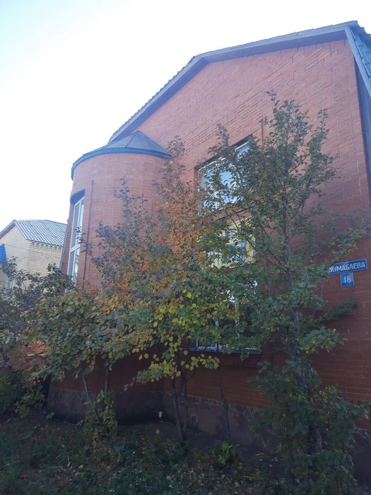 Сдаём уютные номера . В каждом номере свой санузел с душевой  .