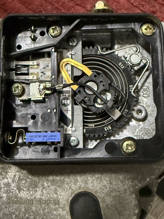 Продам валюметр на бмв е30 двигатель м40