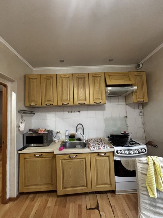 Продам Кухонный Гарнитур б/у