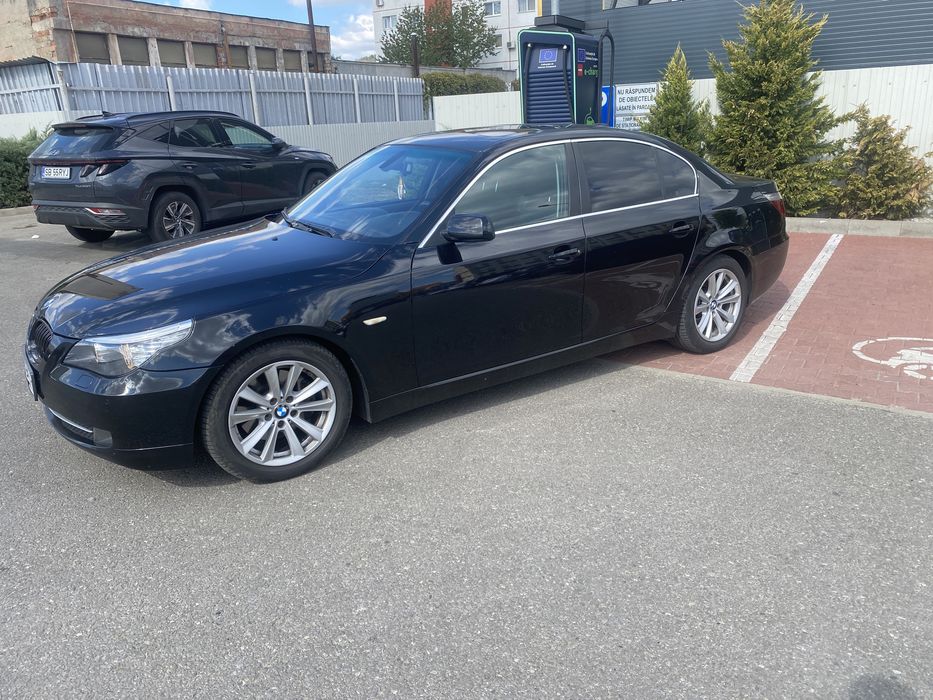 BMW Seria 5 2009 — imagine 2