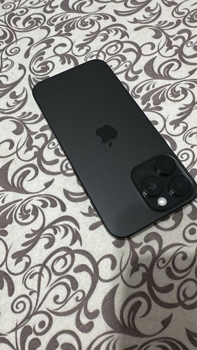 Apple iPhone 16 Pro Max 256Gb черный