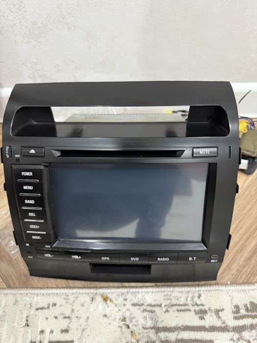 Автомагнитолла на ленд крузер 200 рабочая