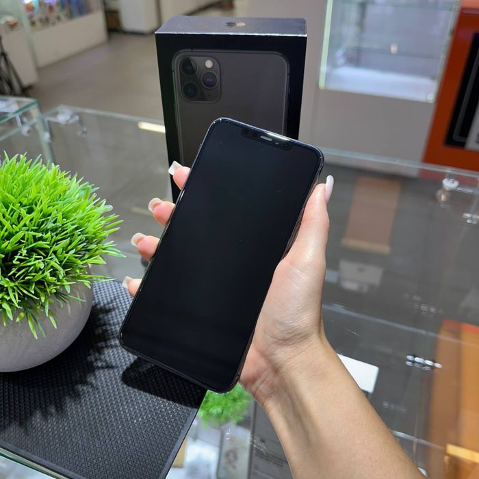 iPhone 11 Pro Max 64gb 100% | iStore