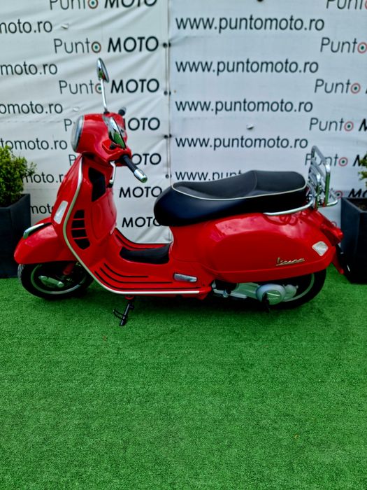 Piagio Vespa 300 Gts