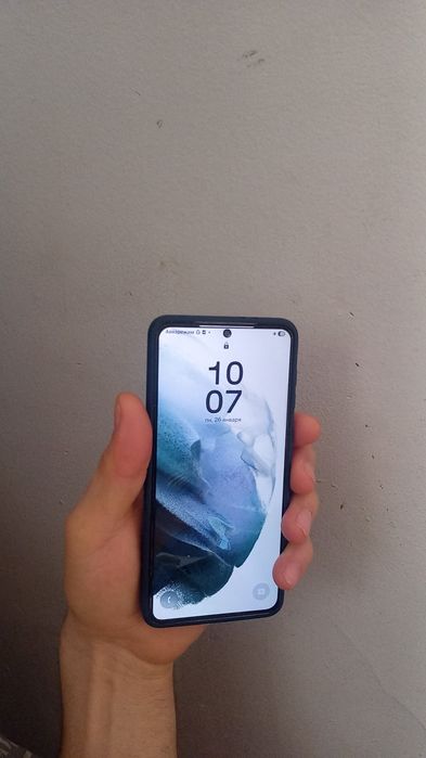 Продаю Samsung s21