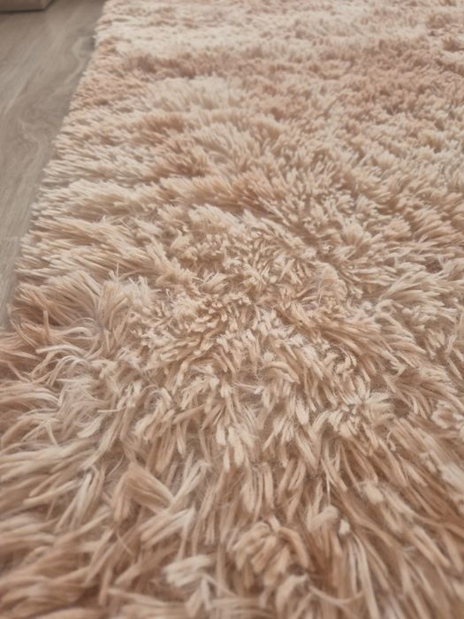 Продам ковер длинноворсный 2×3 метра