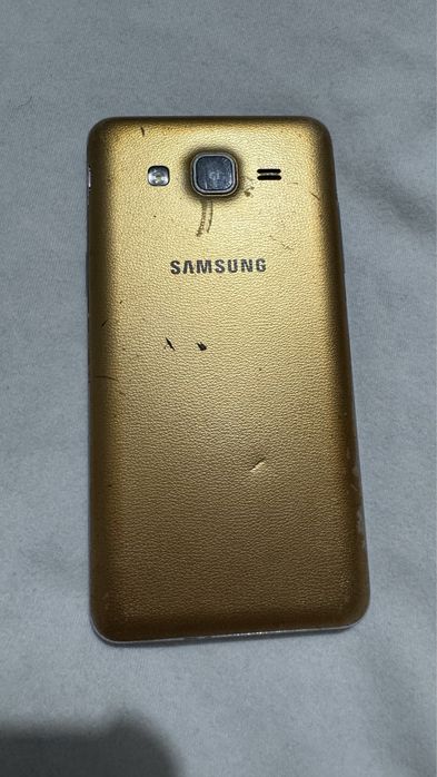 Сломанные телефоны