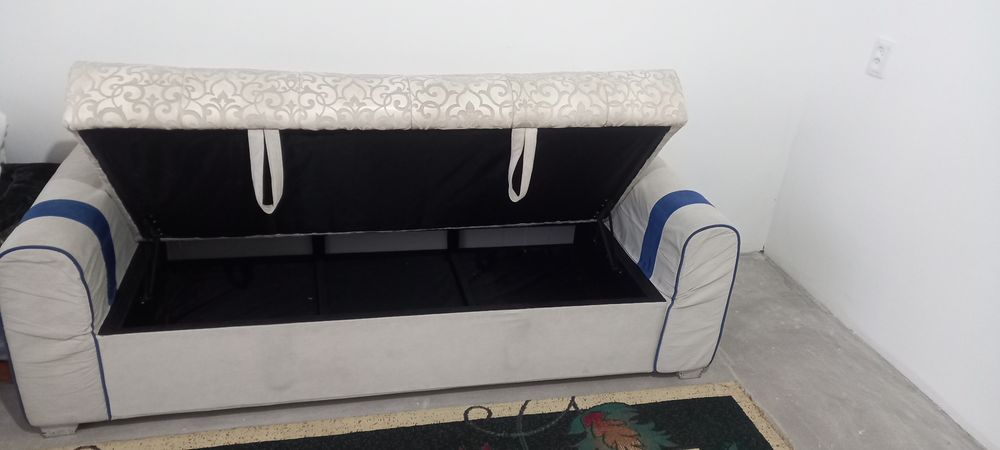 Продаю диван в отличном состоянии