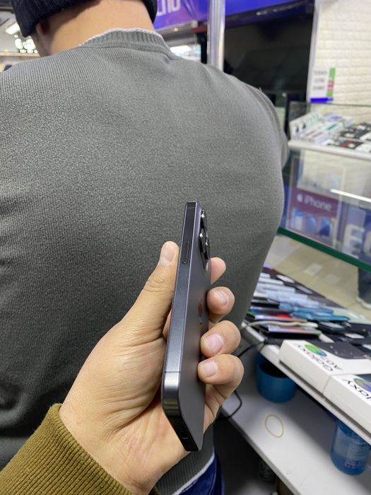 iPhone 15 Pro  87/128