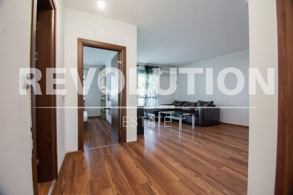 Дава се под наем Двустаен апартамент в София, Сухата река - 55 кв.м за 650 € - Снимка #2