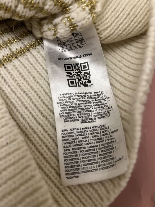 Нежный свитер от guess