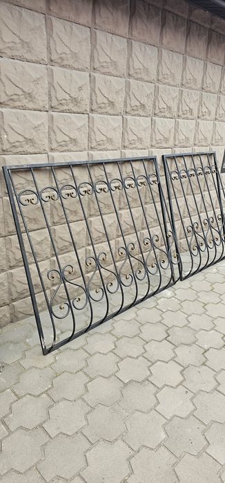 Продам решётки на окна.