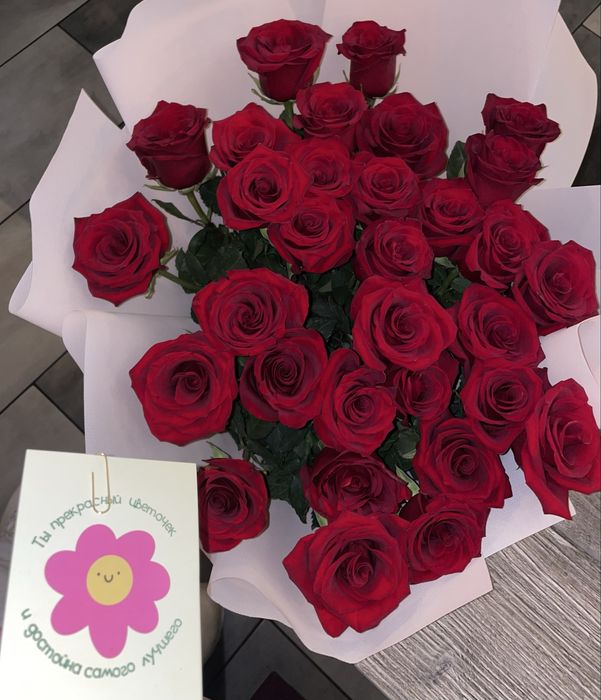 Цветы . Букет красных роз