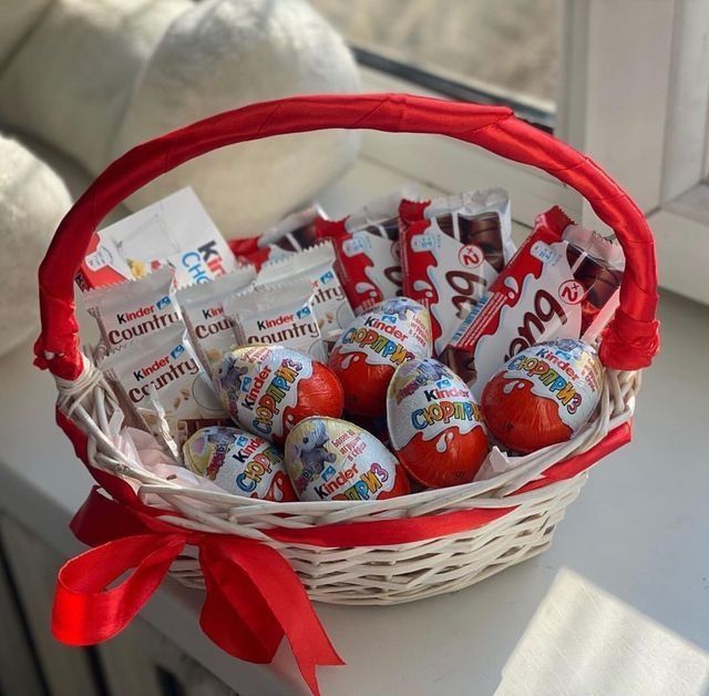 Подарочные корзины со сладостями