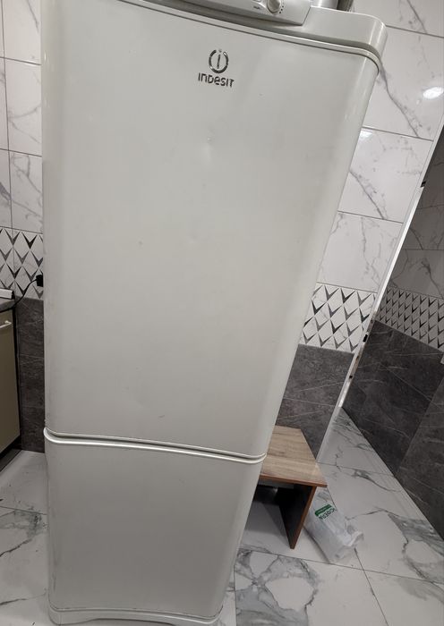 Рабочий холодильник