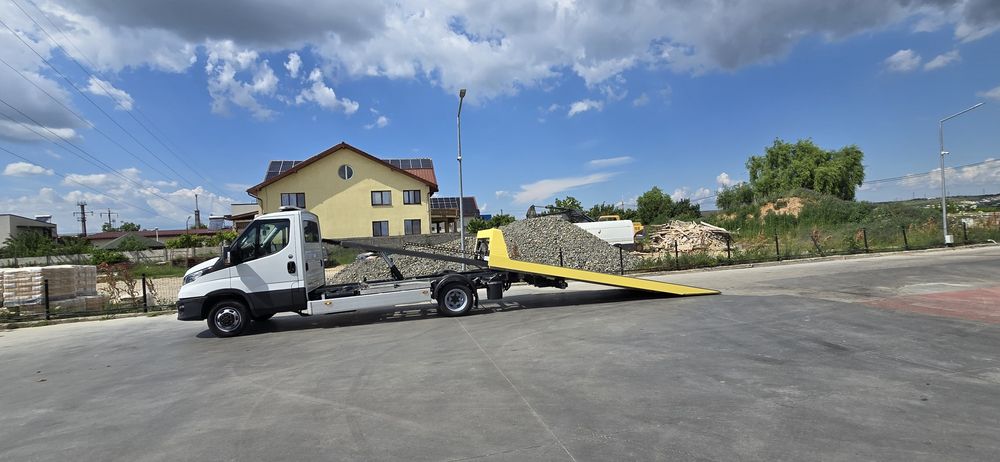 Iveco platformă hidraulică