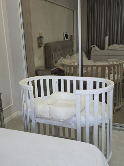Patut Bebe Lemn 7in1, cadou Baby Nest 100% bumbac si protectii laterale