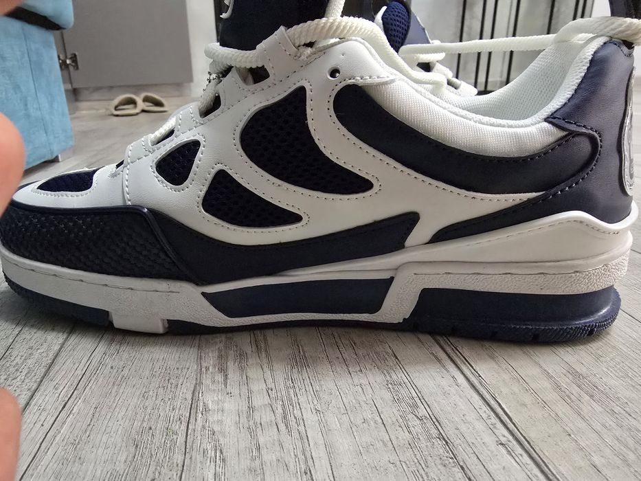 Adidasi Louis Vuitton Marine 45