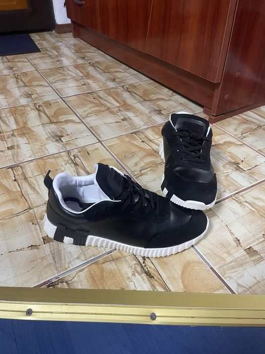 Adidași Hermes 42