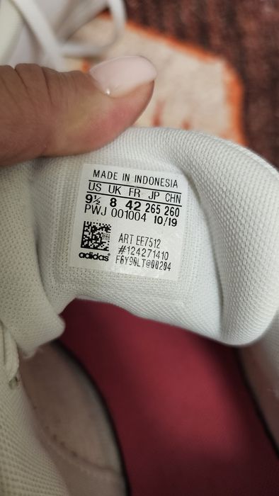 Adidasi femei in stare foarte buna