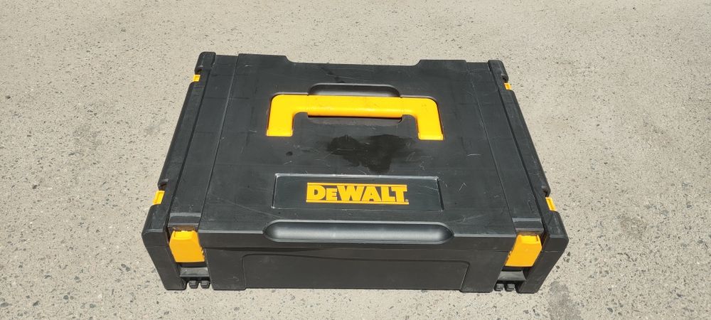 Набор инструментов DeWalt 4в1