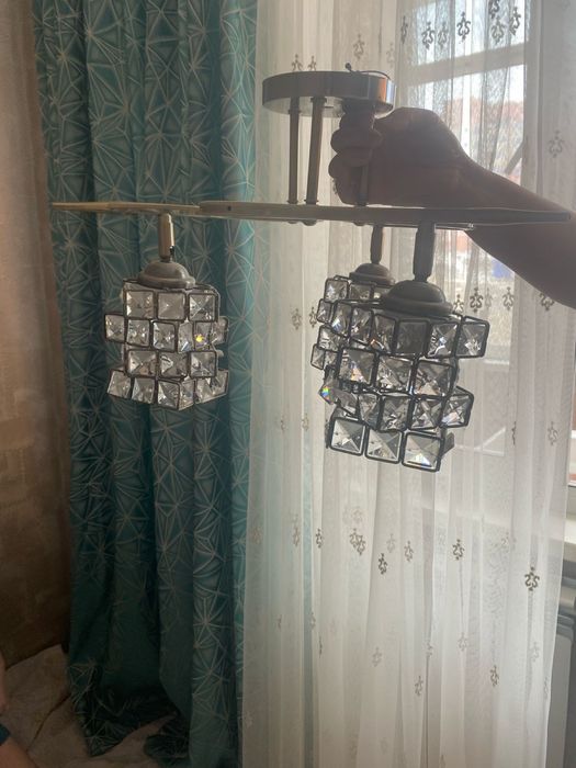 Продам люстры в хорошем состоянии
