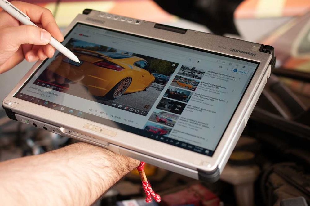• Индустриален лаптоп Panasonic Toughbook CF-C2 MK1 12.5" Touch i5-3427U/8GB/250GB SSD