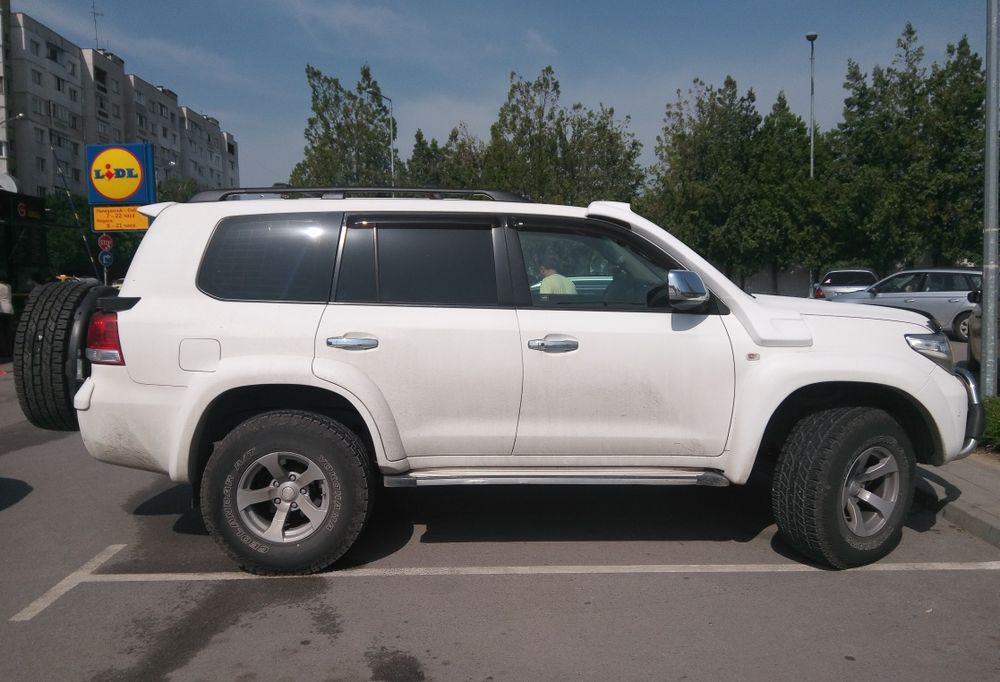 Toyota Landcruiser 200 ARCTIC TRUCKS