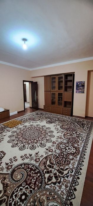 Нурафшон Новостройка 
2 хона
1 этаж
5 этажом дом
74 кв.м