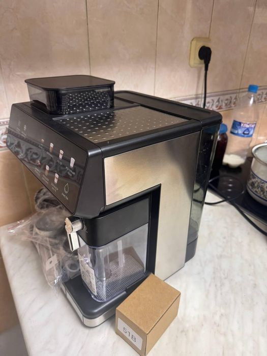 Кофемашина новая