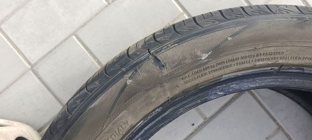 Продам шины 215*50 R17