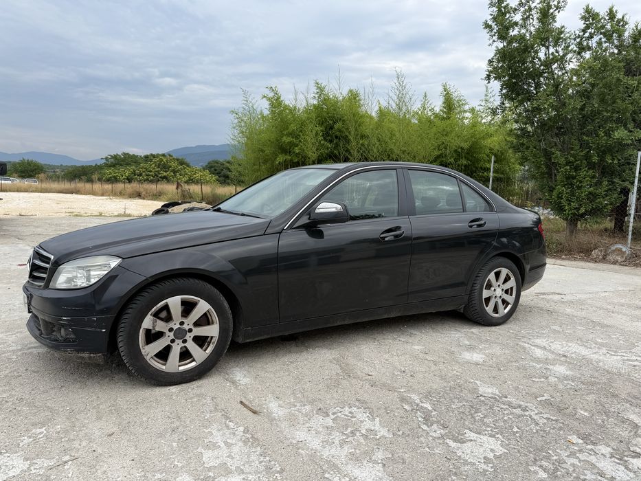 На Части Mercedes C220 Cdi 646/ Ръни скорости