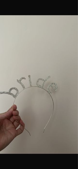 Продам Аксессуары для невест