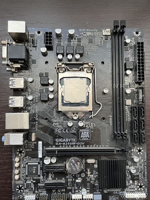 Vand procesor i7-7700+placa de baza gigabyte ga-b250m-d2v